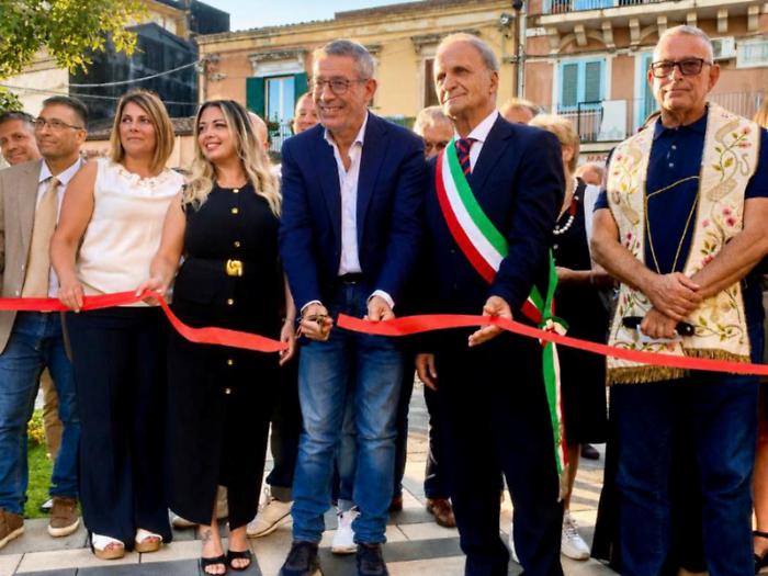 Piazza della Vittoria &egrave; ritornata ad essere il &ldquo;salotto&rdquo; del paese