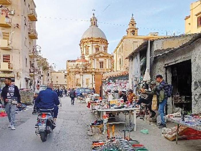 Tre milioni dalla Regione per l'Albergheria: scuole hub, sportelli e tirocini per rilanciare il quartiere