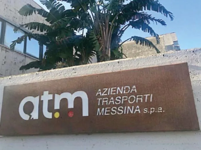 Bando da 2,9 milioni di euro per pulire autobus e pensiline