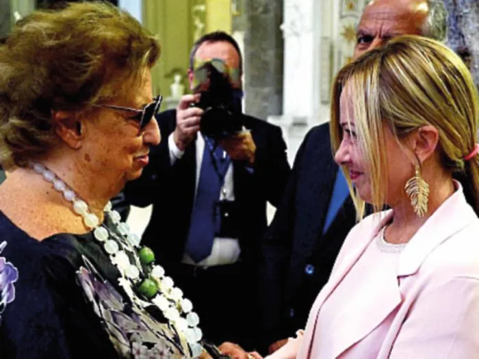 La premier Giorgia Meloni in citt&agrave;, l&rsquo;omaggio al giudice Falcone e alla moglie Francesca