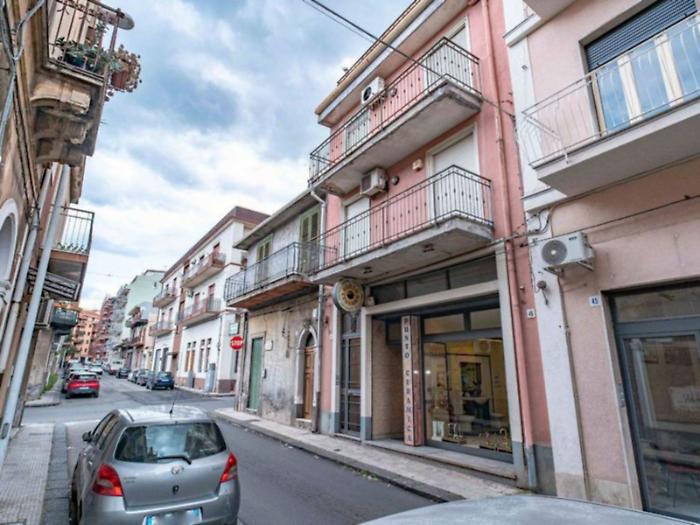 Addio buche e degrado, cantieri stradali al via