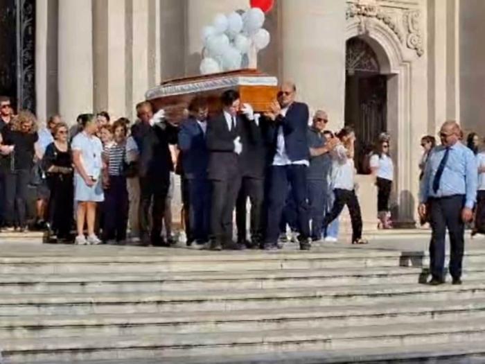 &laquo;Ha vissuto ben oltre i suoi 23 anni&raquo;: la citt&agrave; abbraccia Matteo Di Franca