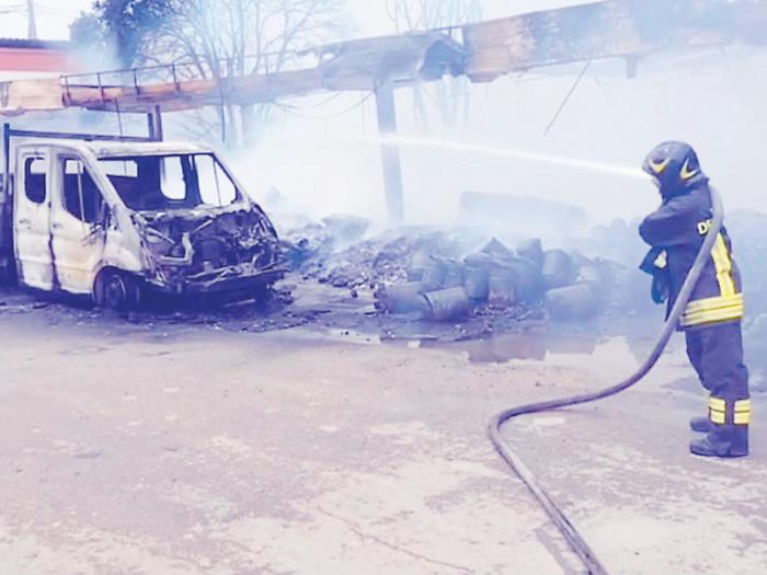 Dopo gli incendi le aziende in ginocchio: a Termini Imerese &egrave; partita la conta dei danni