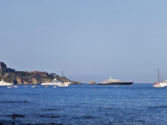 Taormina, obiettivo &egrave; migliorare l&rsquo;accoglienza per i grandi yacht in baia