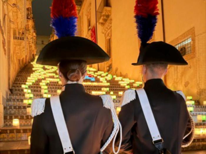 Ubriaco e con un coltello alla festa di San Giacomo