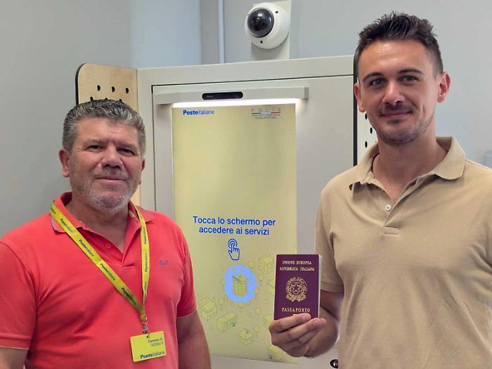 A Ferla il passaporto senza lasciare il... paese con il progetto di Poste Italiane