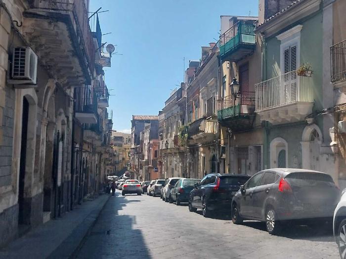 Tre milioni dal Fua per pavimentazione in basolato lavico, pista ciclabile ed elisuperficie H24