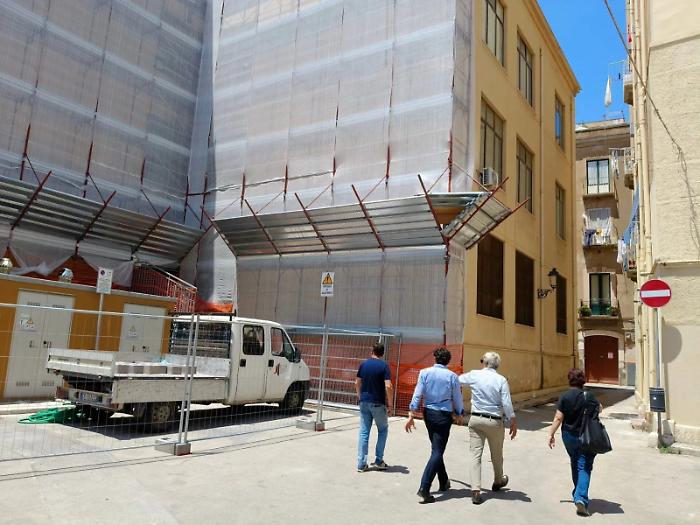 Maxi furto nel cantiere della scuola Leonardo da Vinci a Trapani ma l'azienda di Catania non si arrende