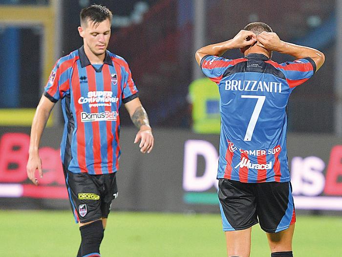 Due sberle per cominciare, Catania confuso e infelice
