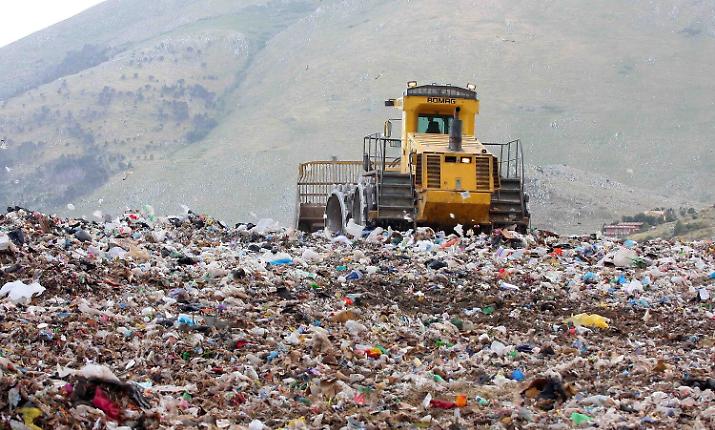 La Sicilia rischia di finire nuovamente invasa dai rifiuti, chiusa una delle pi&ugrave; grandi discariche pubbliche
