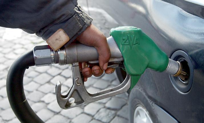 In Sicilia la benzina pi&ugrave; cara d'Italia (dopo Bolzano). Dal 1 gennaio non c'&egrave; stata la diminuzione prevista, mentre il gasolio &egrave; aumentato