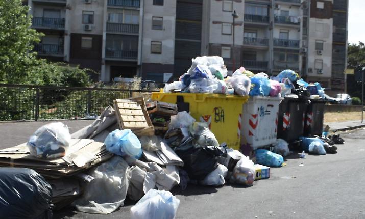 Rifiuti, si sbloccano la spedizioni fuori dalla Sicilia: da domani la Sicula Trasporti riapre a pieno regime