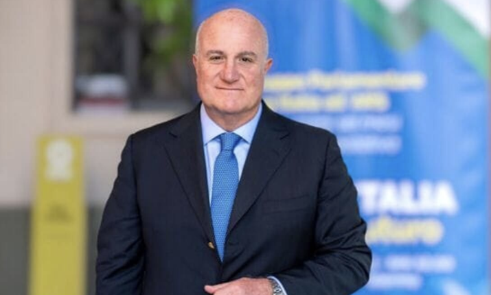 Esplode il gruppo di Forza Italia: "Galvagno ci ha tagliati fuori e si &egrave; accordato con Pd e M5S"