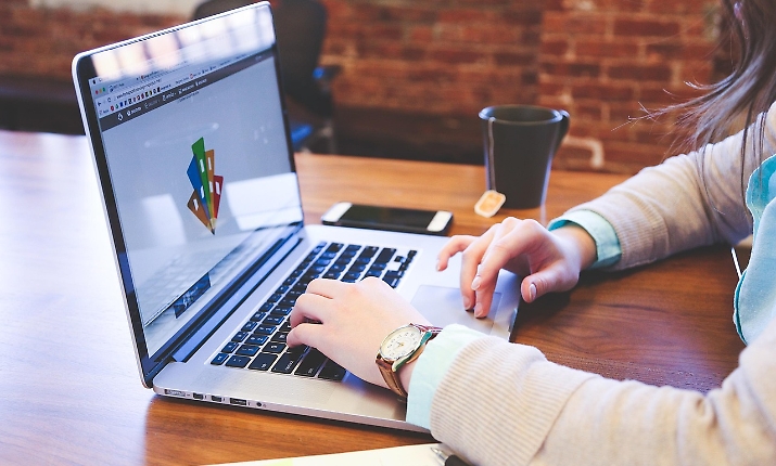 Le aziende ripensino alle condizioni del lavoro per far restare i giovani