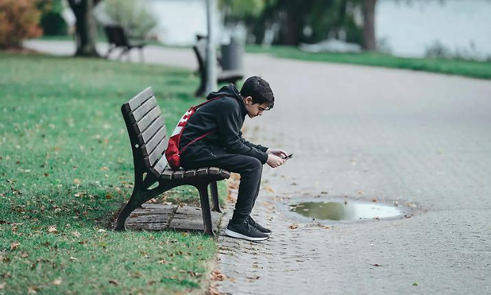 Giovani e periferie, Catania e Palermo le citt&agrave; con pi&ugrave; alti tassi di abbandono scolastico e diseguaglianze sociali