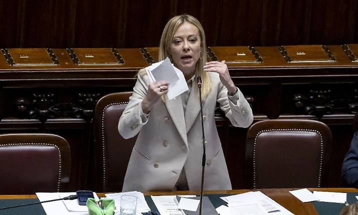 Manovra: resta la stretta sulle pensioni, salta il condono edilizio e c'&egrave; l'ipotesi dell'Anas fuori dalle Fs