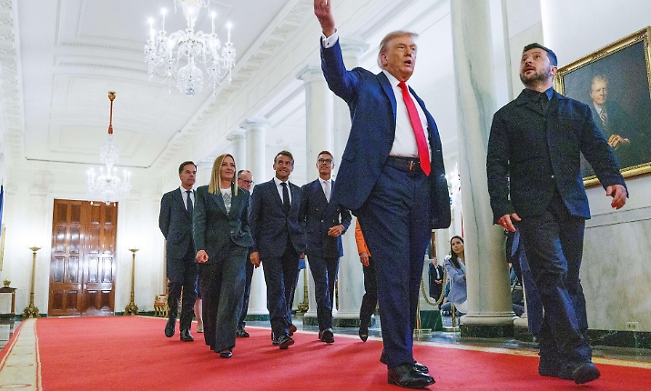 Trump lancia il rush finale per la pace in Ucraina: Zelensky e Putin &laquo;vogliono un accordo&raquo;, restano i nodi Donbass e Zaporizhzhia