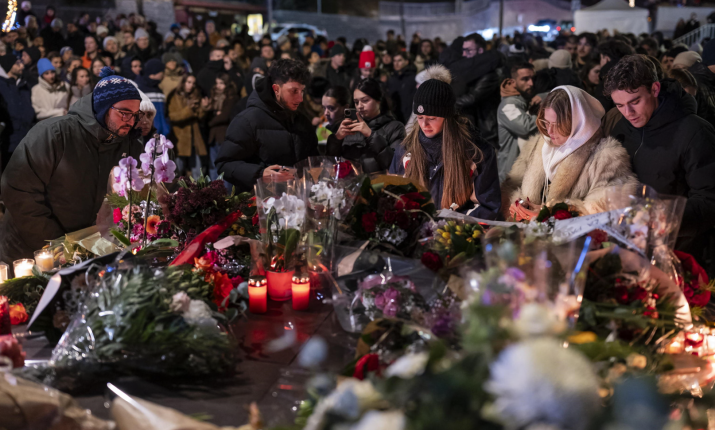 &ldquo;Dieci secondi per l&rsquo;inferno&rdquo;: cosa &egrave; successo davvero al Le Constellation di Crans-Montana