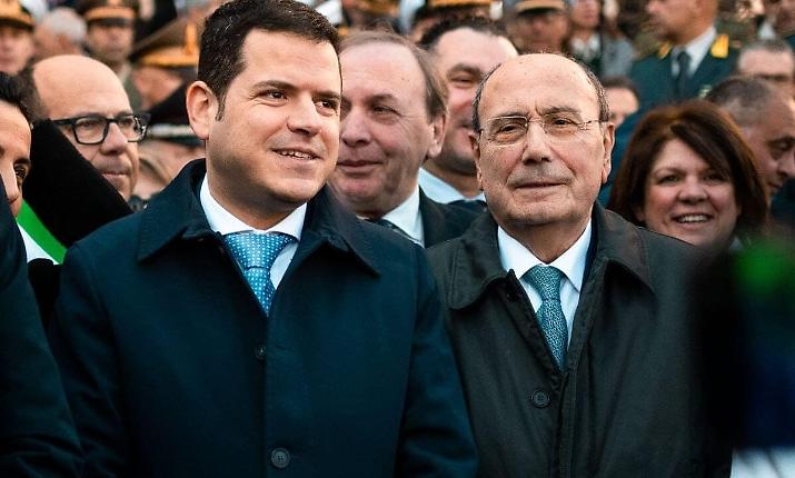 Un apostrofo rosa tra la macerie: l'Ars incapace di varare una riforma, cos&igrave; &egrave; meglio chiuderla