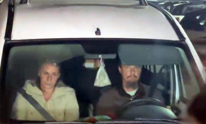 Famiglia nel Bosco, ora Meloni annuncia una ispezione in Tribunale mentre per i tre bambini c'&egrave; il rischio che siano dati in adozione