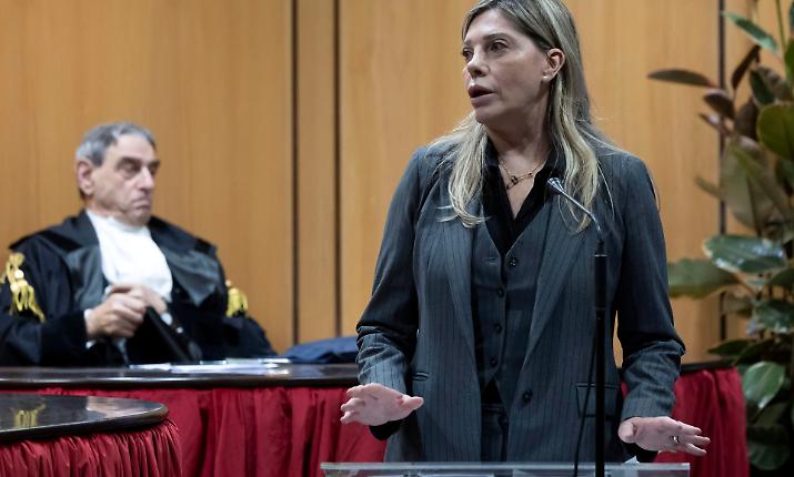 Bufera su Giusi Bartolozzi: &laquo;Votate s&igrave; e ci togliamo di mezzo la magistratura, giudici sono un plotone d'esecuzione, se vince il no scappo dall'Italia&raquo; IL VIDEO