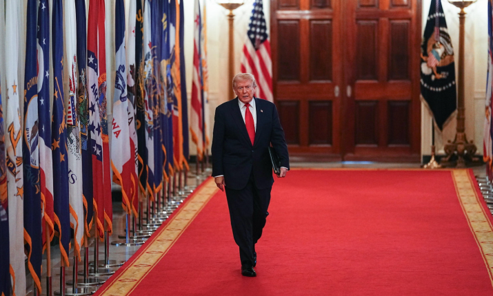 Il bivio del voto di medio termine per Trump