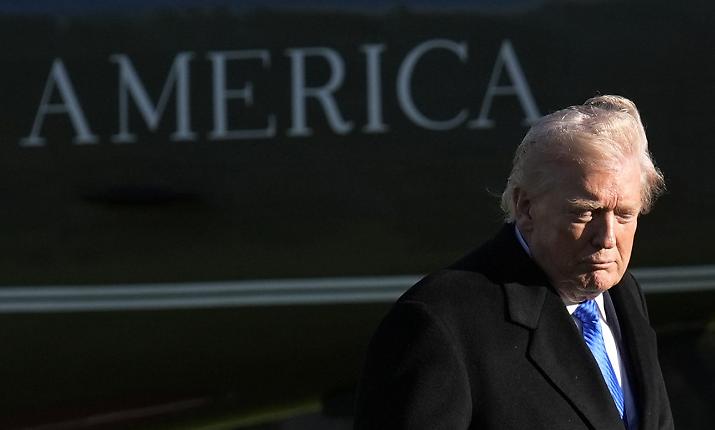 Trump difende l'attacco all'Iran: &laquo;Scongiurata l'atomica in poche settimane, rimosso un cancro&raquo;