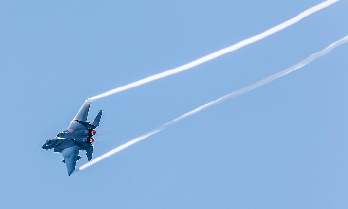 L'Iran abbatte caccia Usa: cos&igrave; un F-15 - Eagle distrutto pu&ograve; sconvolgere i piani di Trump