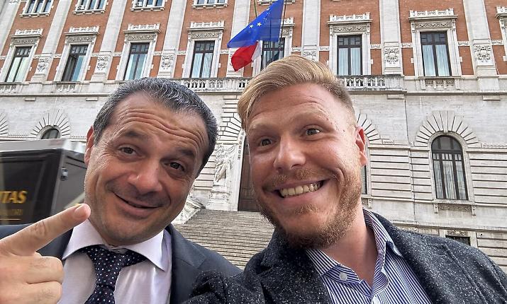 Ultimo avviso ai naviganti