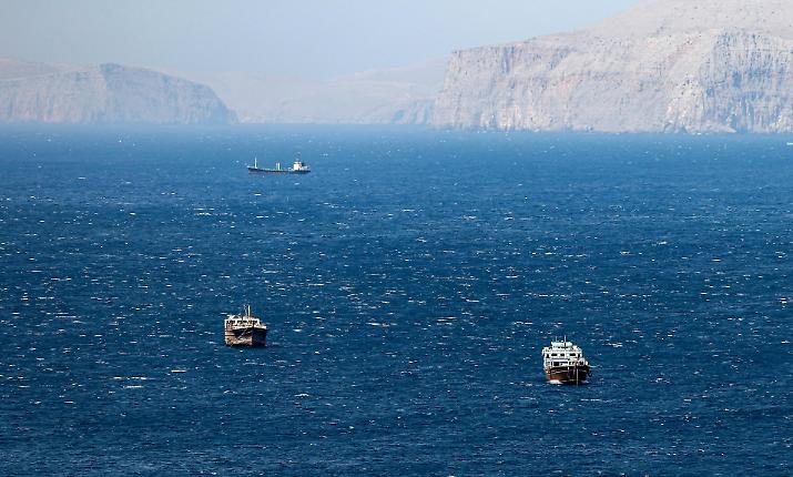 Iran, la bozza che pu&ograve; riaprire Hormuz: cosa c&rsquo;&egrave; davvero nell&rsquo;intesa che Teheran agita e Washington non ha ancora firmato