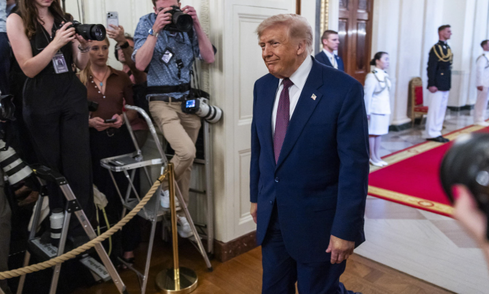 L'ultima di Trump all'Iran: &laquo;Se chiudete lo Stretto di Hormuz non avrete pi&ugrave; un Paese&raquo;