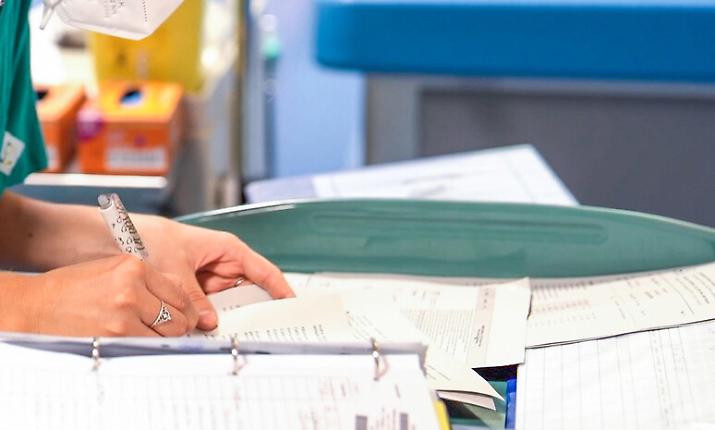 Vaccini in Sicilia, crollo oltre la pandemia: la trappola delle fake news e della sfiducia