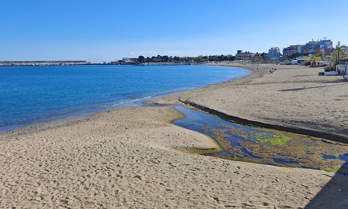 «A Giardini Naxos l’interesse che prevale è solo quello economico»