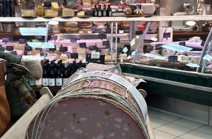 Lavoro tra flessibilit&agrave; e stipendi, quanto guadagnano un salumiere o un banconista?