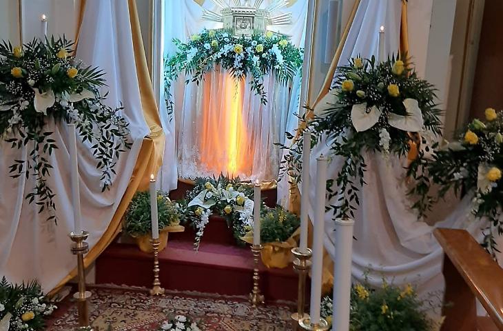 Tra silenzio e luce: il fascino dei Sepolcri del Gioved&igrave; Santo