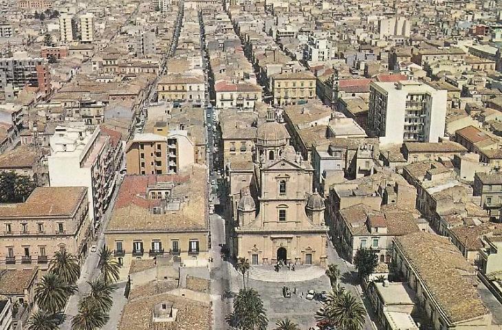 Quando la cocaina segue le stesse rotte dei pomodorini, la mafia a Vittoria e l'asse con i clan albanesi