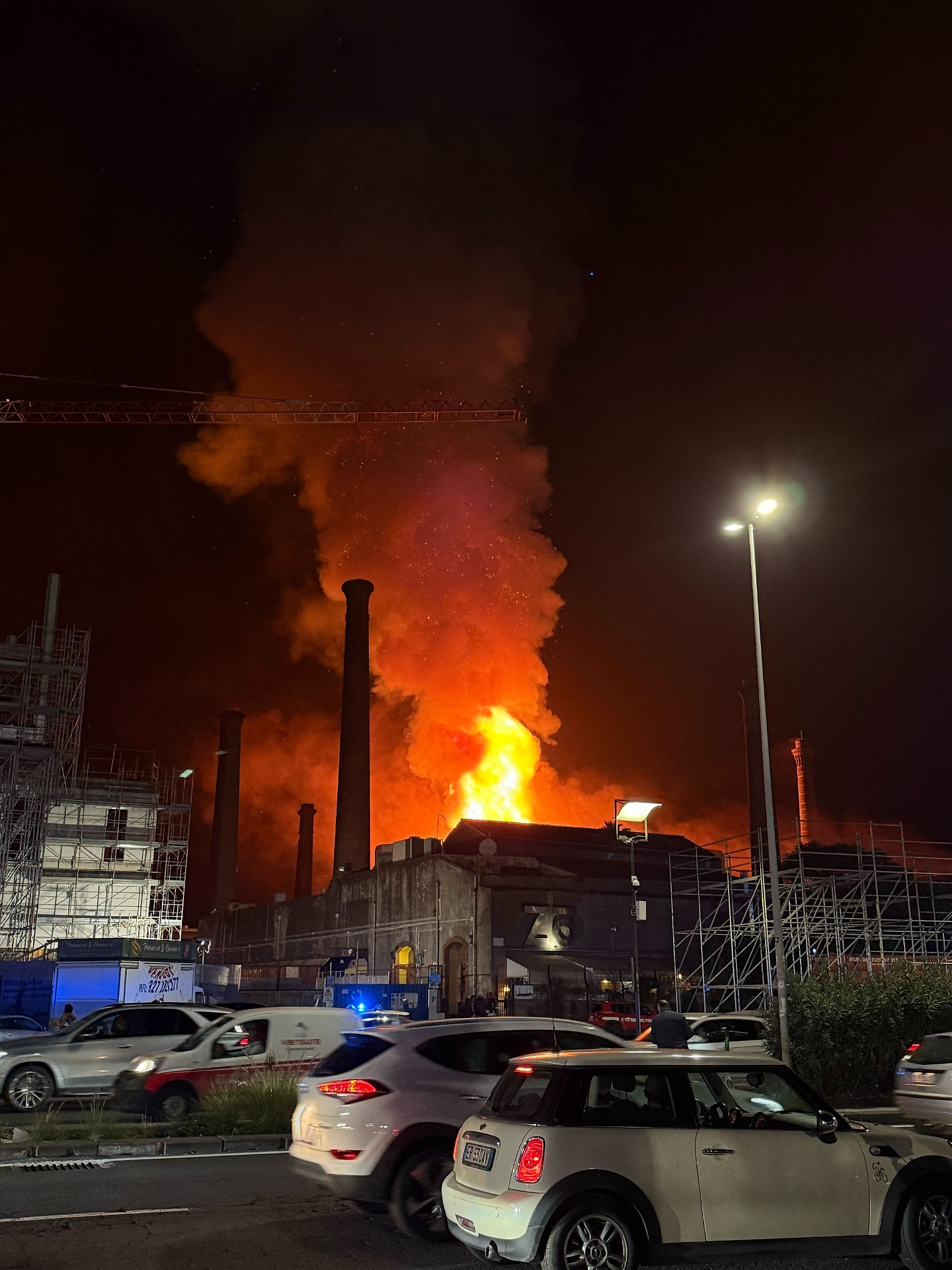 Incendio alle Ciminiere di Catania
