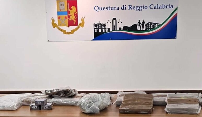 Corriere arrestato a Villa San Giovanni con 65 chili di hashish